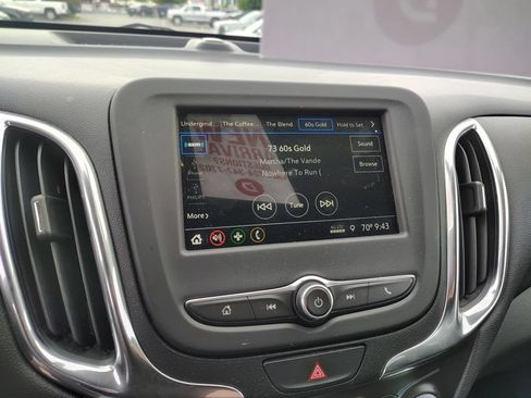 Used 2019 Chevrolet Equinox LT AWD/4WD image 15