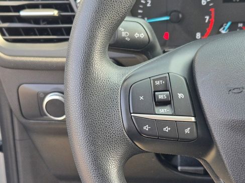 Used 2022 Ford Escape SE w/ SE Sport Appearance Package image 27