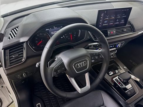 Used 2023 Audi Q5 2.0T Premium w/ Convenience Package image 22