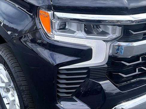 Used 2024 Chevrolet Silverado 1500 LT image 34