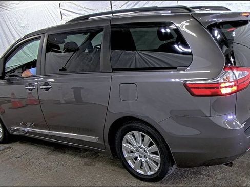 Used 2017 Toyota Sienna XLE w/ XLE Navigation Package AWD/4WD image 3