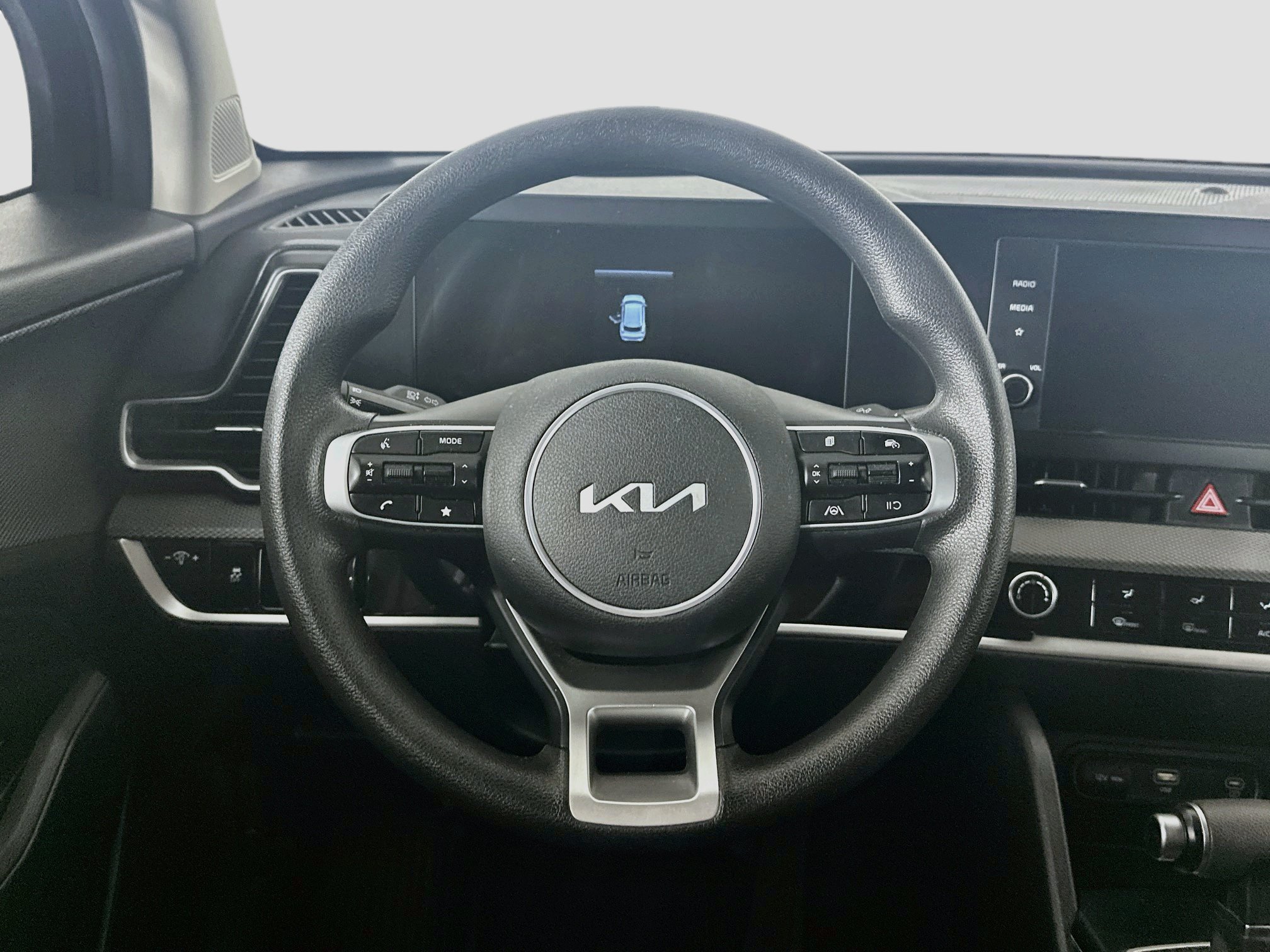 Used 2025 Kia Sportage LX AWD/4WD image 17