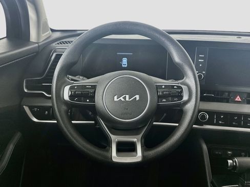 Used 2025 Kia Sportage LX AWD/4WD image 17