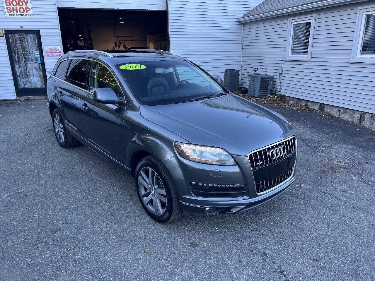 Used 2014 Audi Q7 3.0T Premium Plus AWD/4WD image 2