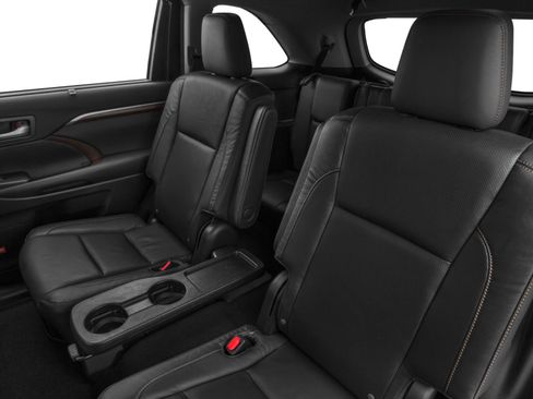 Used 2016 Toyota Highlander Limited AWD/4WD image 9