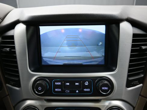 Used 2017 GMC Yukon XL SLT w/ Open Road Package image 30