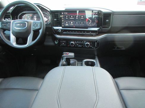 Certified 2024 GMC Sierra 1500 Elevation w/ Elevation Premium Package AWD/4WD image 19