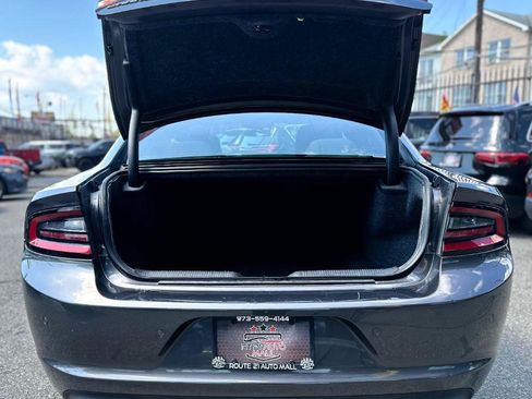 Used 2023 Dodge Charger SXT RWD image 7