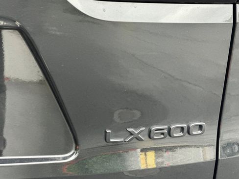 Used 2025 Lexus LX 600 4WD w/ Appearance Package image 39