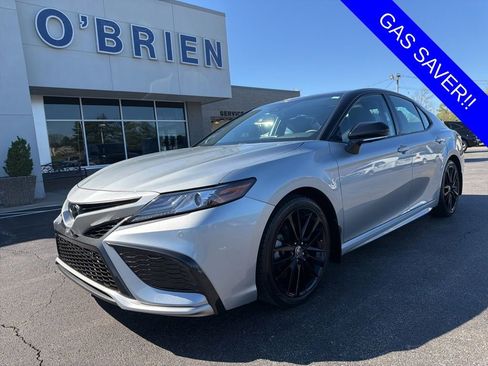 Used 2023 Toyota Camry XSE w/ Navigation Package FWD image 1