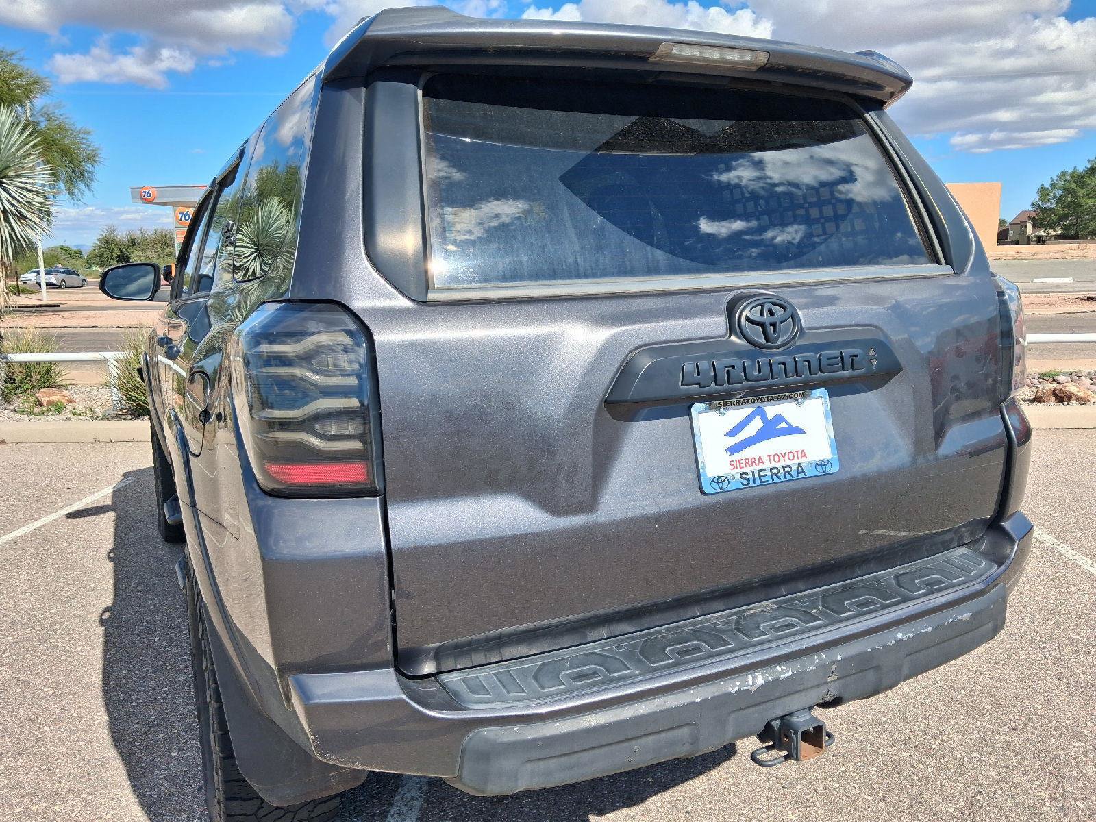 Used 2022 Toyota 4Runner TRD Off-Road Premium w/ Moonroof Package AWD/4WD image 11