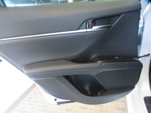 Used 2019 Toyota Camry XSE w/ Driver Assist Package FWD image 17