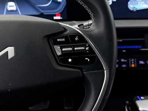 Used 2022 Kia EV6 GT-Line w/ GT-Line Suede Seat Package image 33