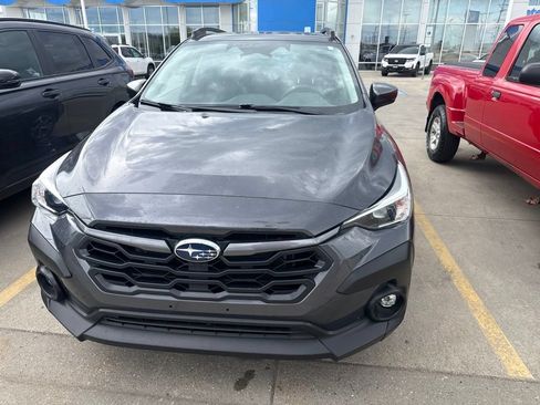 Used 2024 Subaru Crosstrek 2.0i Premium AWD/4WD image 2