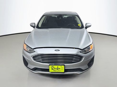 Used 2019 Ford Fusion SE AWD/4WD image 2