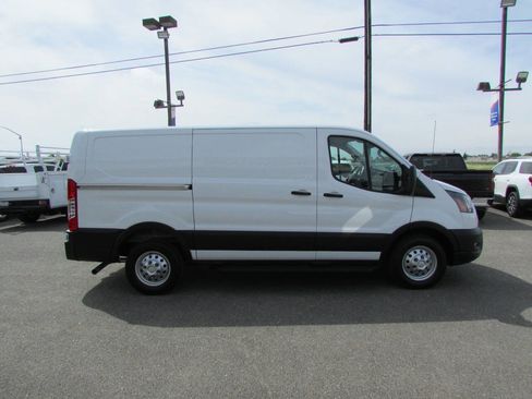 Used 2023 Ford Transit 250 Low Roof RWD image 5