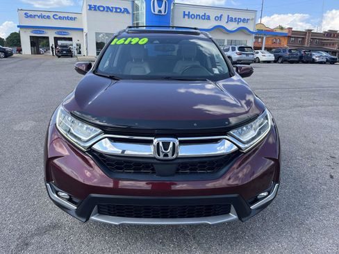 Used 2018 Honda CR-V Touring image 2