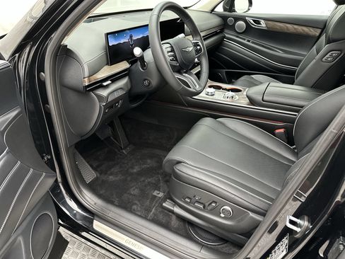 Certified 2026 Genesis GV80 2.5T Prestige AWD/4WD image 11