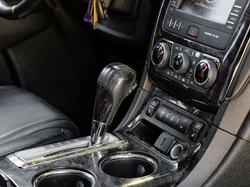 Used 2017 Buick Enclave Leather image 31