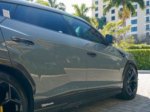 Used 2023 Lamborghini Urus Performante image 29