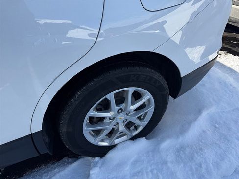 Used 2022 Chevrolet Equinox LT image 11