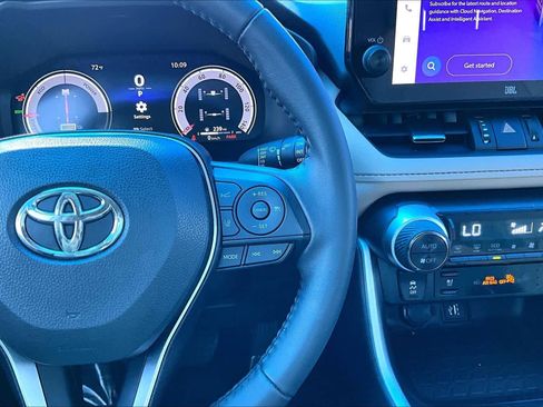 Used 2024 Toyota RAV4 Limited image 24