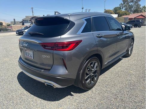 Used 2019 INFINITI QX50 Essential w/ Sensory Package AWD/4WD image 5
