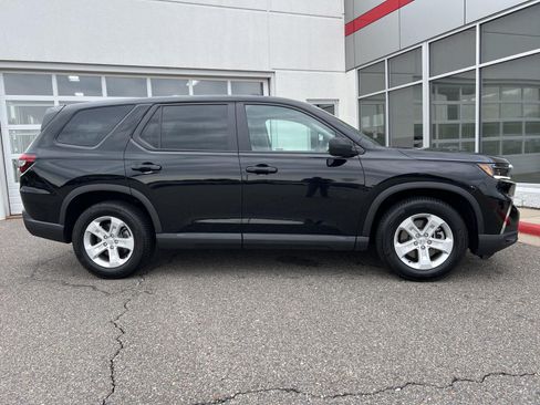 Used 2023 Honda Pilot LX image 23