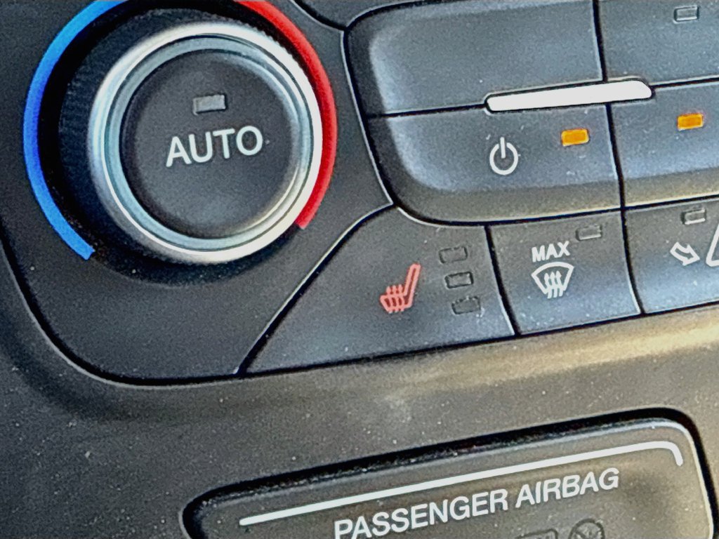 Used 2018 Ford Escape SE FWD image 15