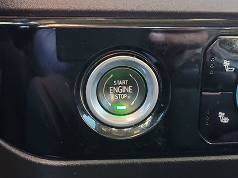 Used 2022 Chevrolet Silverado 1500 LT image 25