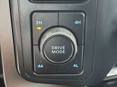 Used 2025 Ford F150 Lariat AWD/4WD image 32