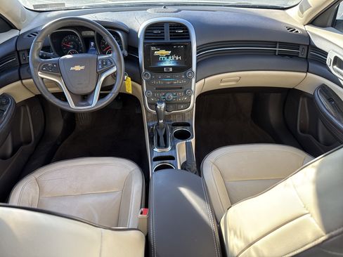Used 2014 Chevrolet Malibu LT image 14