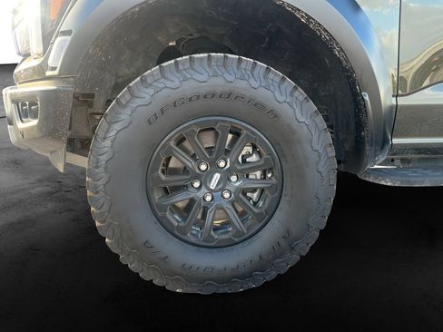 Used 2025 Ford F150 Raptor AWD/4WD image 9