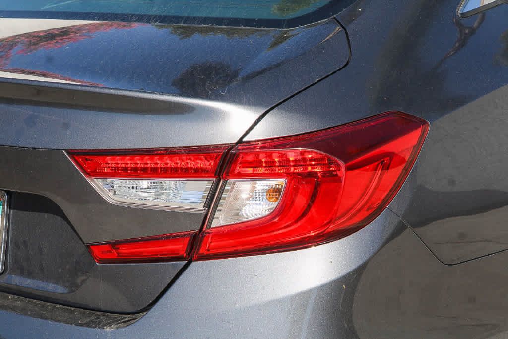 Used 2019 Honda Accord LX image 7