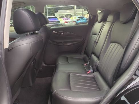 Used 2016 INFINITI QX50 AWD w/ Premium Package image 24