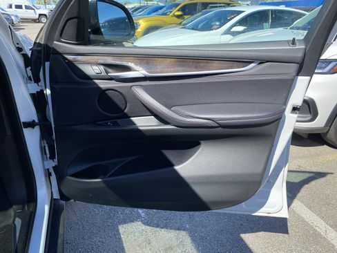 Used 2018 BMW X5 sDrive35i w/ M Sport Package image 26