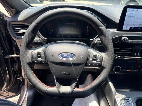 Used 2025 Ford Escape ST-Line FWD image 19