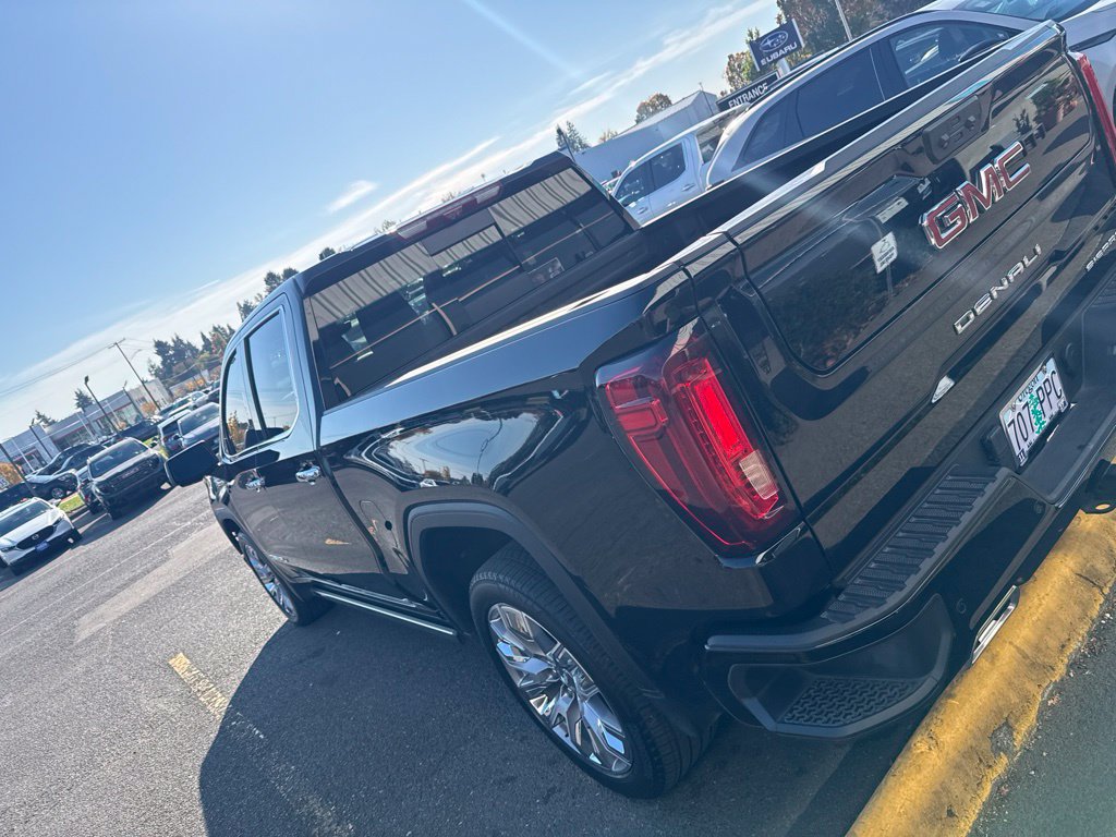 Used 2023 GMC Sierra 1500 Denali w/ Denali Reserve Package AWD/4WD image 5