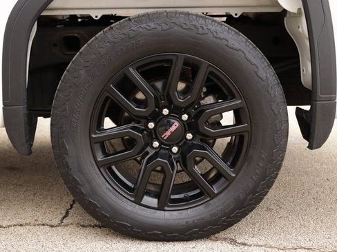 Used 2022 GMC Sierra 1500 Elevation image 36