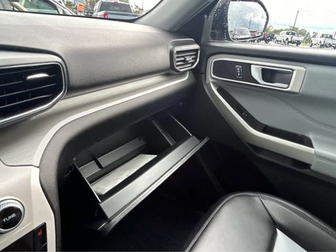 Used 2023 Ford Explorer XLT w/ Equipment Group 202A image 53