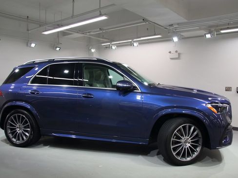 Certified 2024 Mercedes-Benz GLE 450 4MATIC image 13