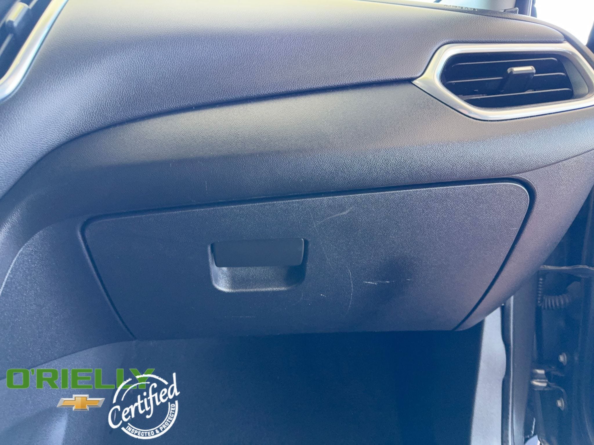 Used 2019 Chevrolet Equinox LT w/ LPO, Blackout Package FWD image 32