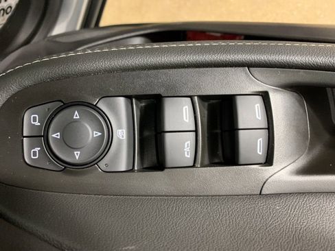 Used 2023 Buick Encore GX Preferred w/ Cold Weather Comfort Package image 17