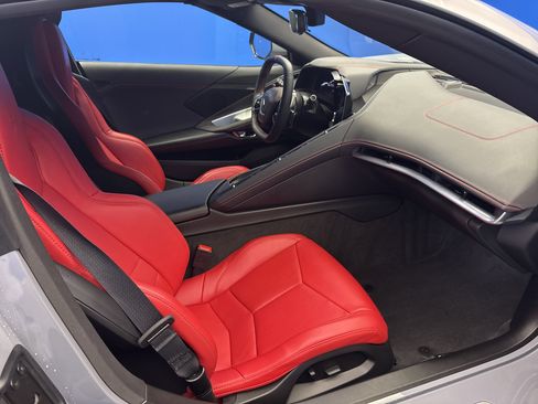 Used 2025 Chevrolet Corvette Stingray Coupe w/ Z51 Performance Package RWD image 25