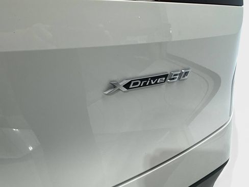 Used 2024 BMW iX xDrive50 w/ Convenience Package AWD/4WD image 25