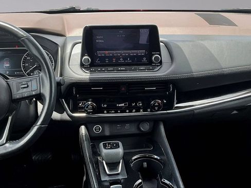 Used 2023 Nissan Rogue SL FWD image 10