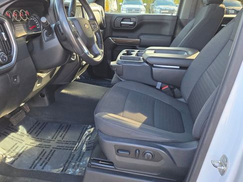 Used 2021 Chevrolet Silverado 1500 LT image 18