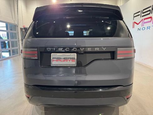 Used 2024 Land Rover Discovery Dynamic SE AWD/4WD image 6