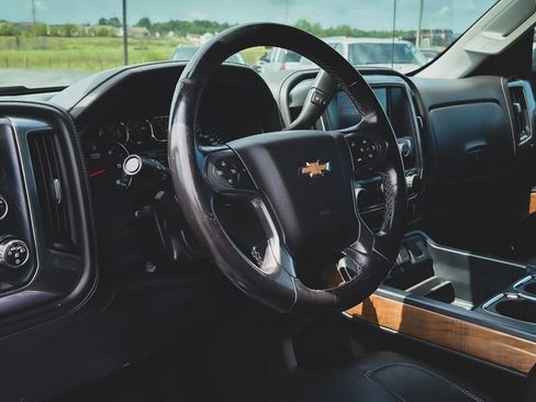Used 2017 Chevrolet Silverado 1500 LTZ w/ Sport Package AWD/4WD image 7