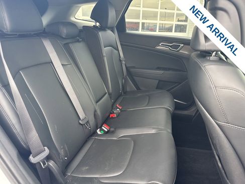 Used 2024 Kia Sportage EX image 11